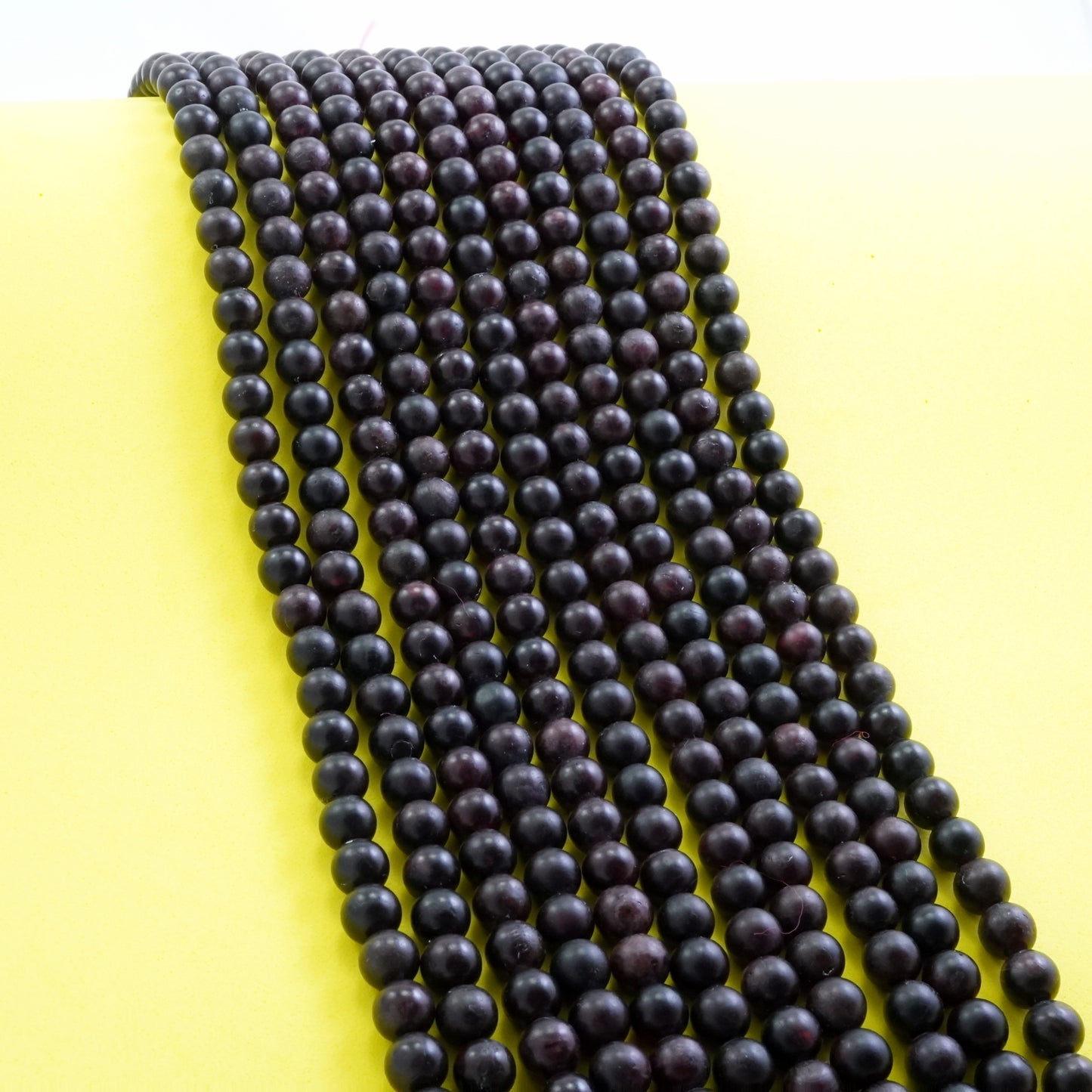 Red Garnet (Round)(Matte)(4mm)(6mm)(8mm)(10mm)(12mm)(16"Strand)