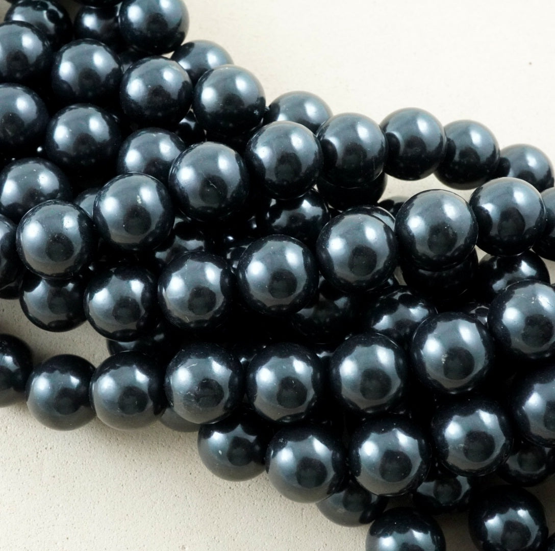 Shungite (Round)(Smooth)(6mm)(8mm)(10mm)(12mm)(16"Strand)