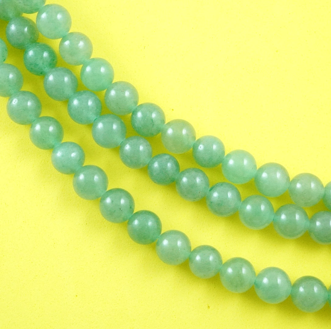 Green Aventurine (Round)(Smooth)(4mm)(6mm)(8mm)(10mm)(12mm)(16"Strand)