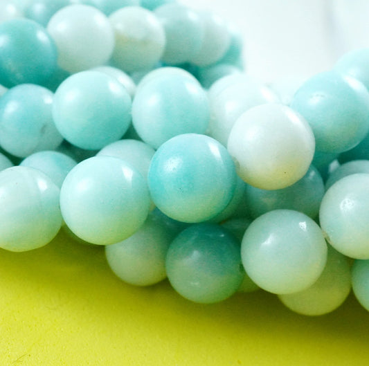 Amazonite (Round)(Smooth)(4mm)(6mm)(8mm)(10mm)(12mm)(16"Strand)