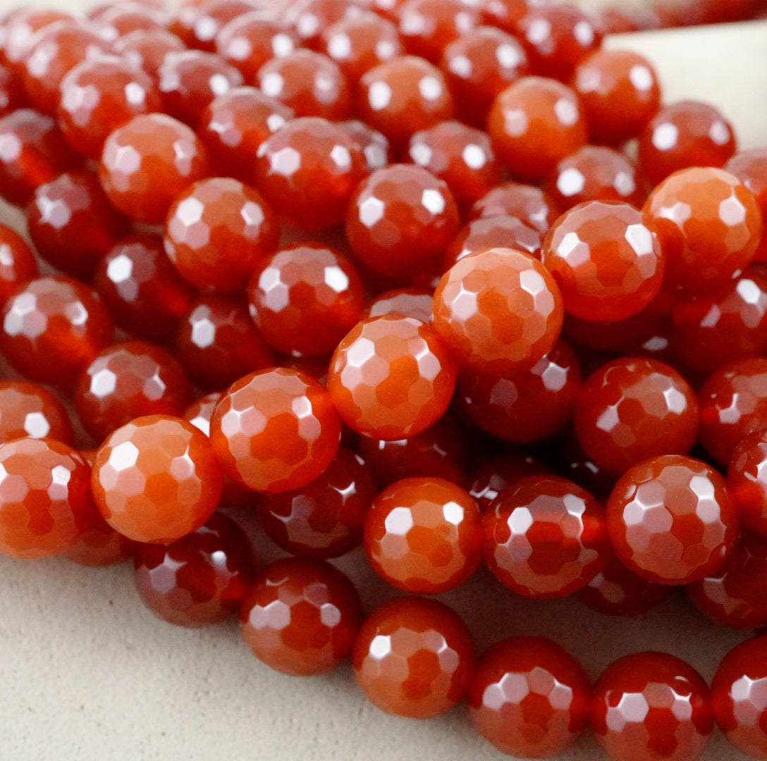 Carnelian (Round)(Faceted)(4mm)(6mm)(8mm)(10mm)(16"Strand)