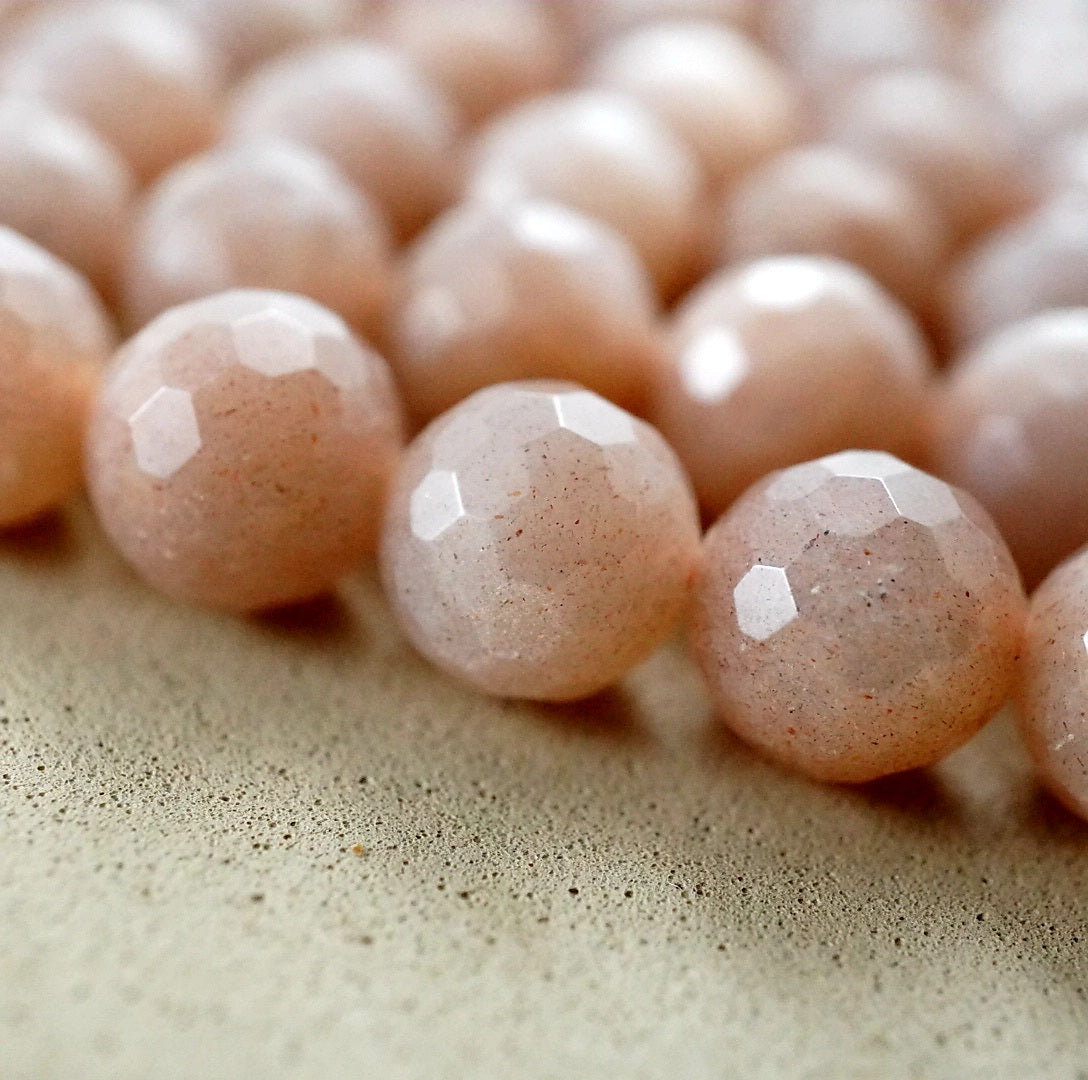 Peach Moonstone (Round)(Faceted)(6mm)(8mm)(16"Strand)