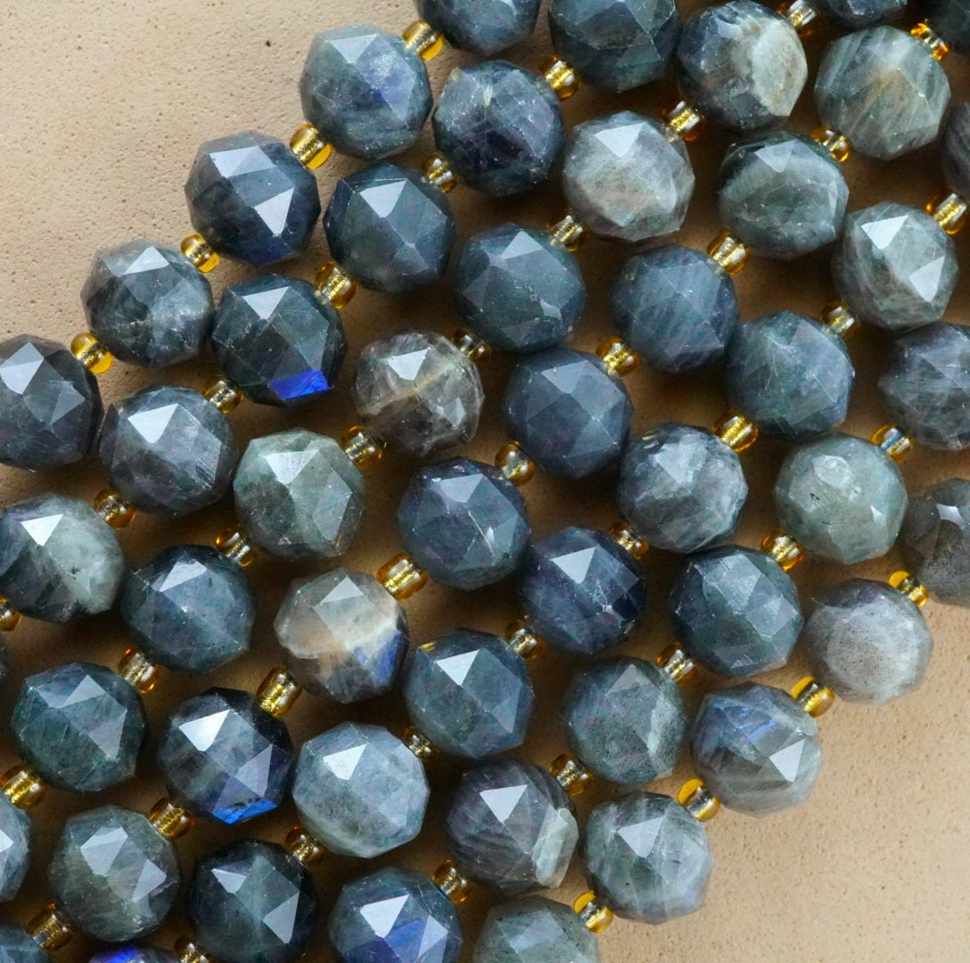 Labradorite (Rondelle)(Triangle-Faceted)(10x8mm)(15.5"Strand)