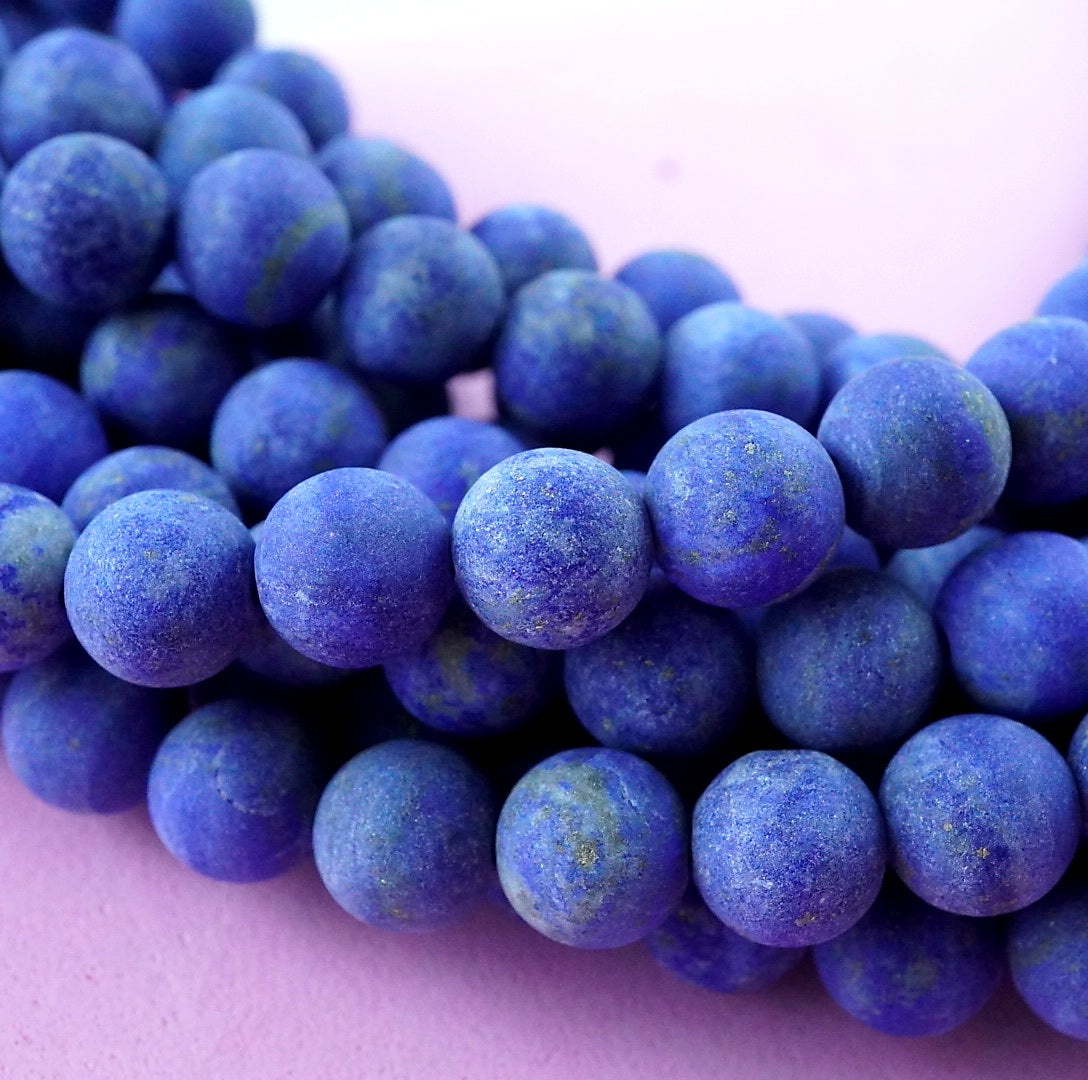 Lapis Lazuli (Round)(Matte)(4mm)(6mm)(8mm)(10mm)(16"Strand)