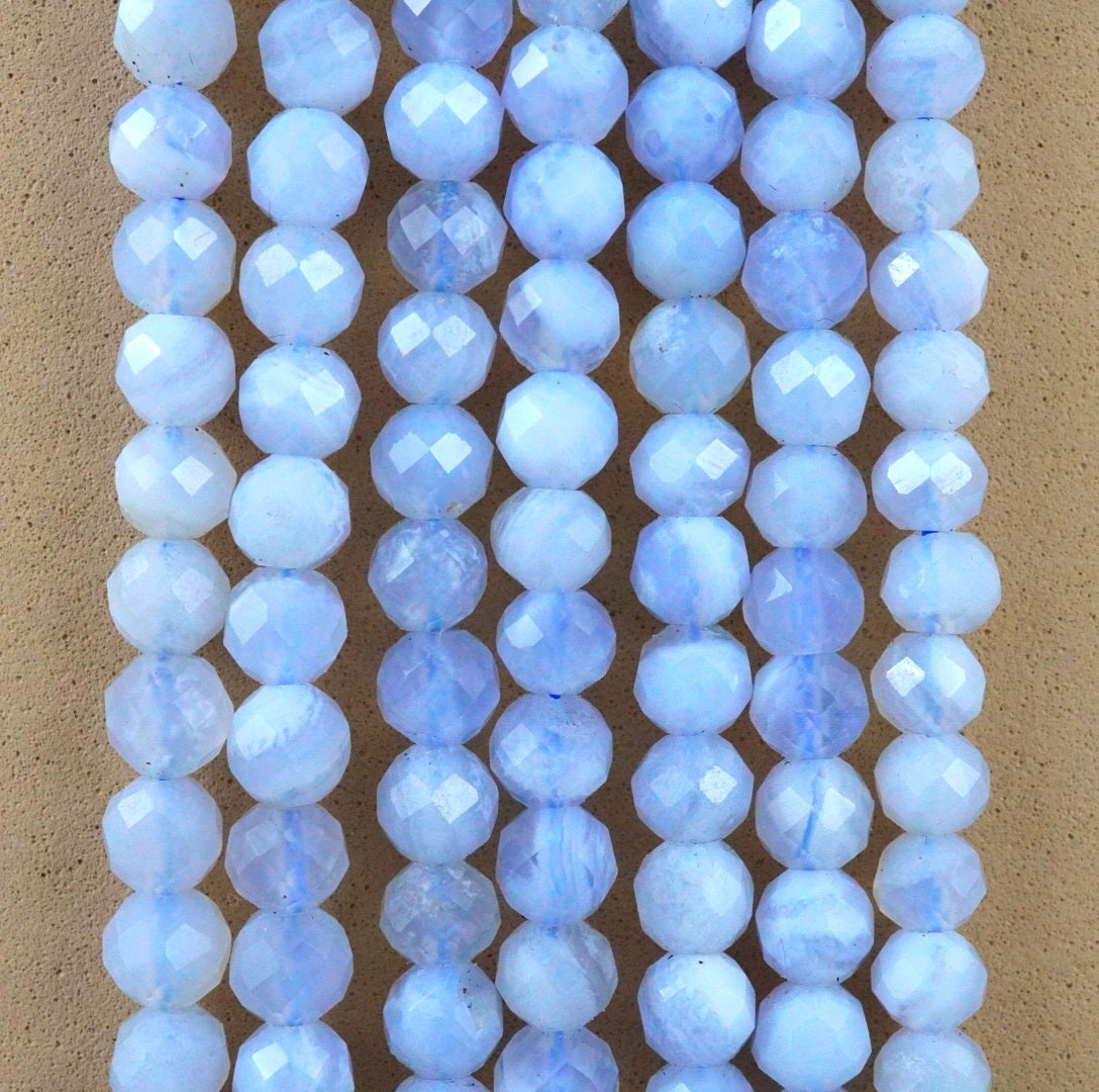 Blue Lace Agate (Round)(Faceted)(5mm)(16"Strand)