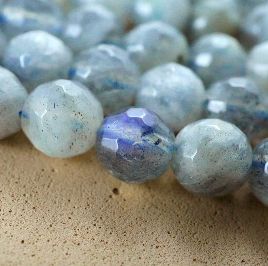 Labradorite (Round)(Faceted)(6mm)(16"Strand)