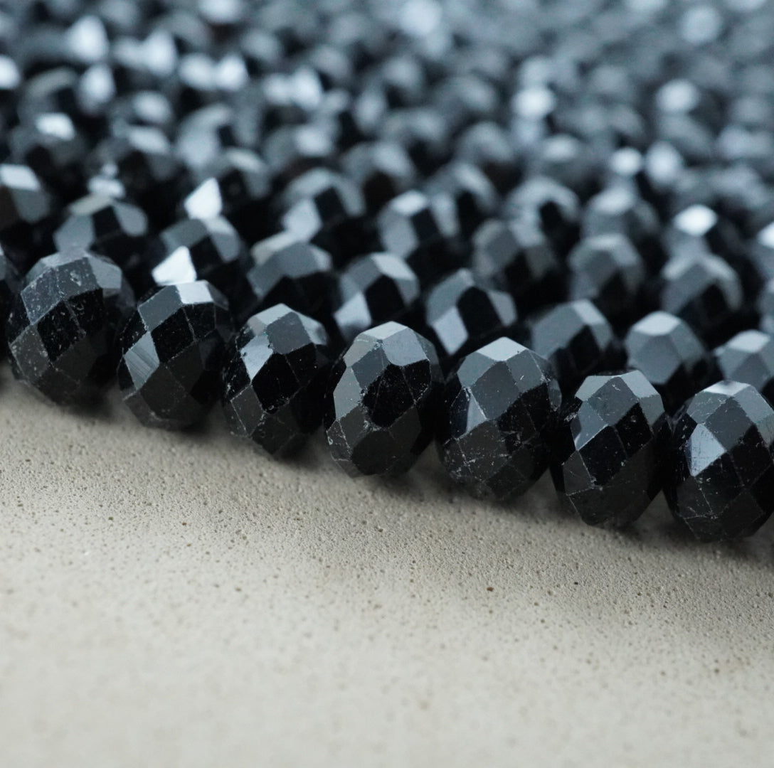 Black Spinel (Rondelle)(Faceted)(6x4mm)(15.5"Strand)