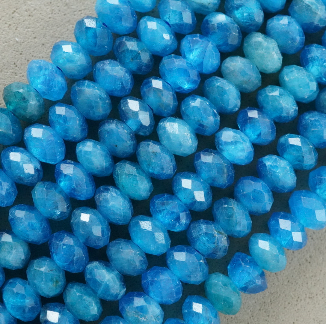 Blue Apatite (Rondelle)(Faceted)(5x4mm)(15.5"Strand)