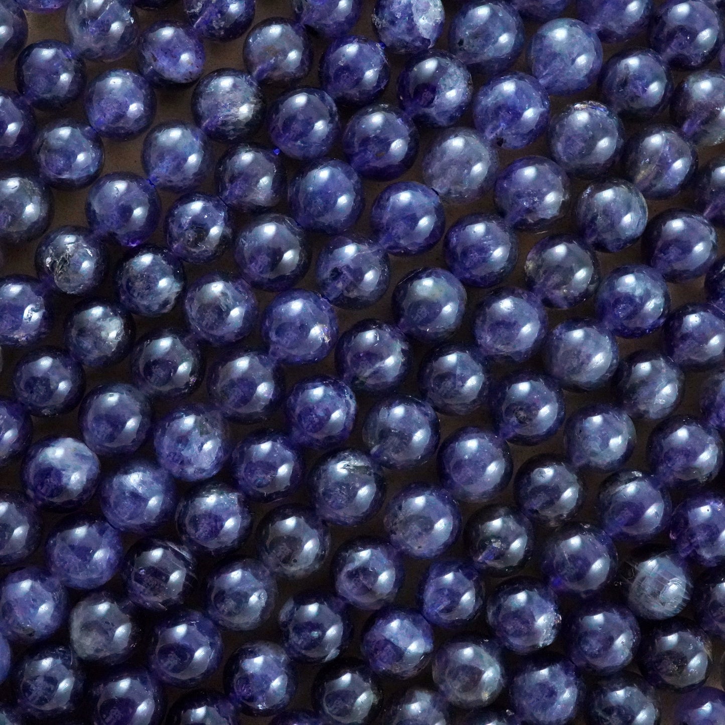 Iolite (Round)(Smooth)(6mm)(8mm)(10mm)(16"Strand)