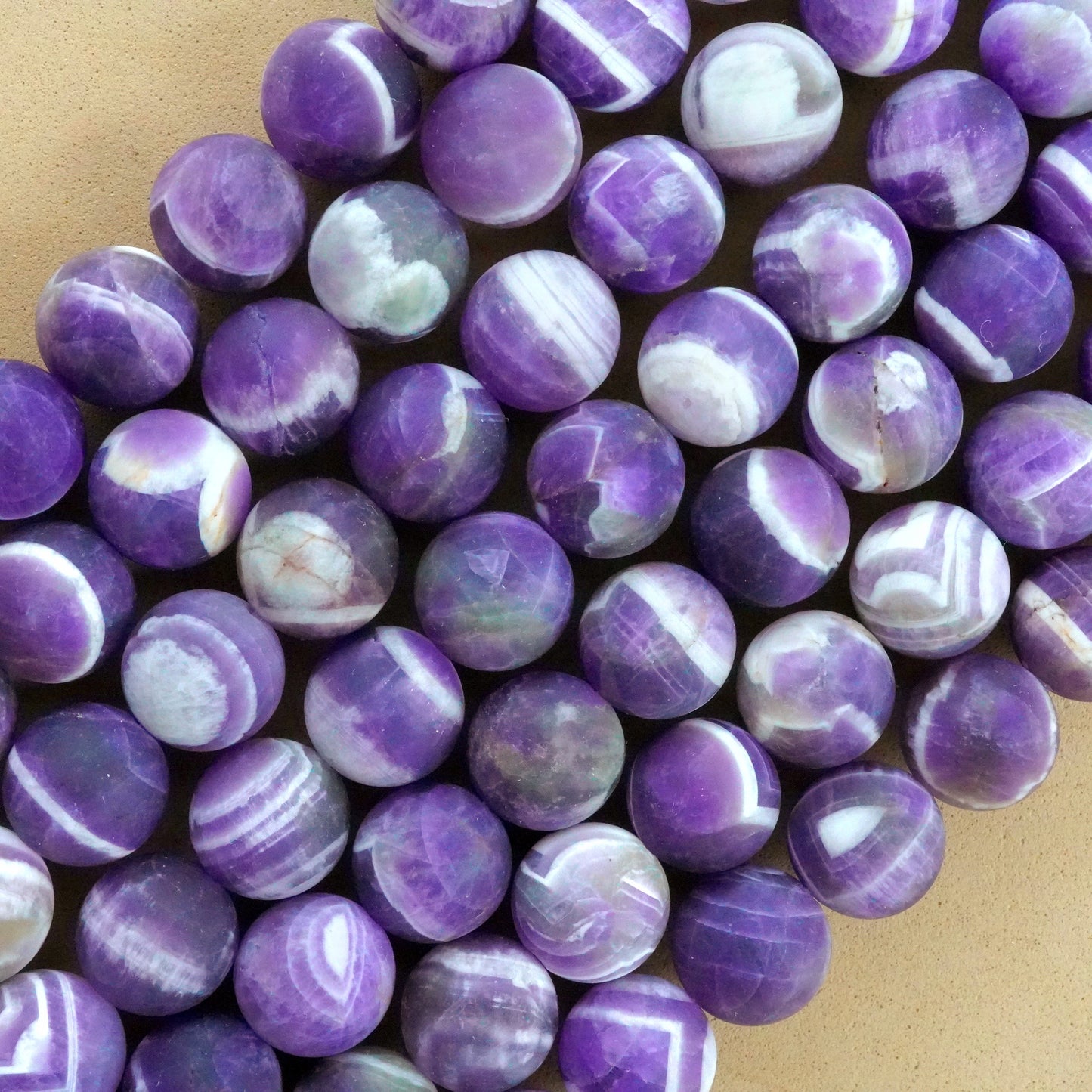 Chevron Amethyst (Round)(Matte)(4mm)(6mm)(8mm)(10mm)(16"Strand)