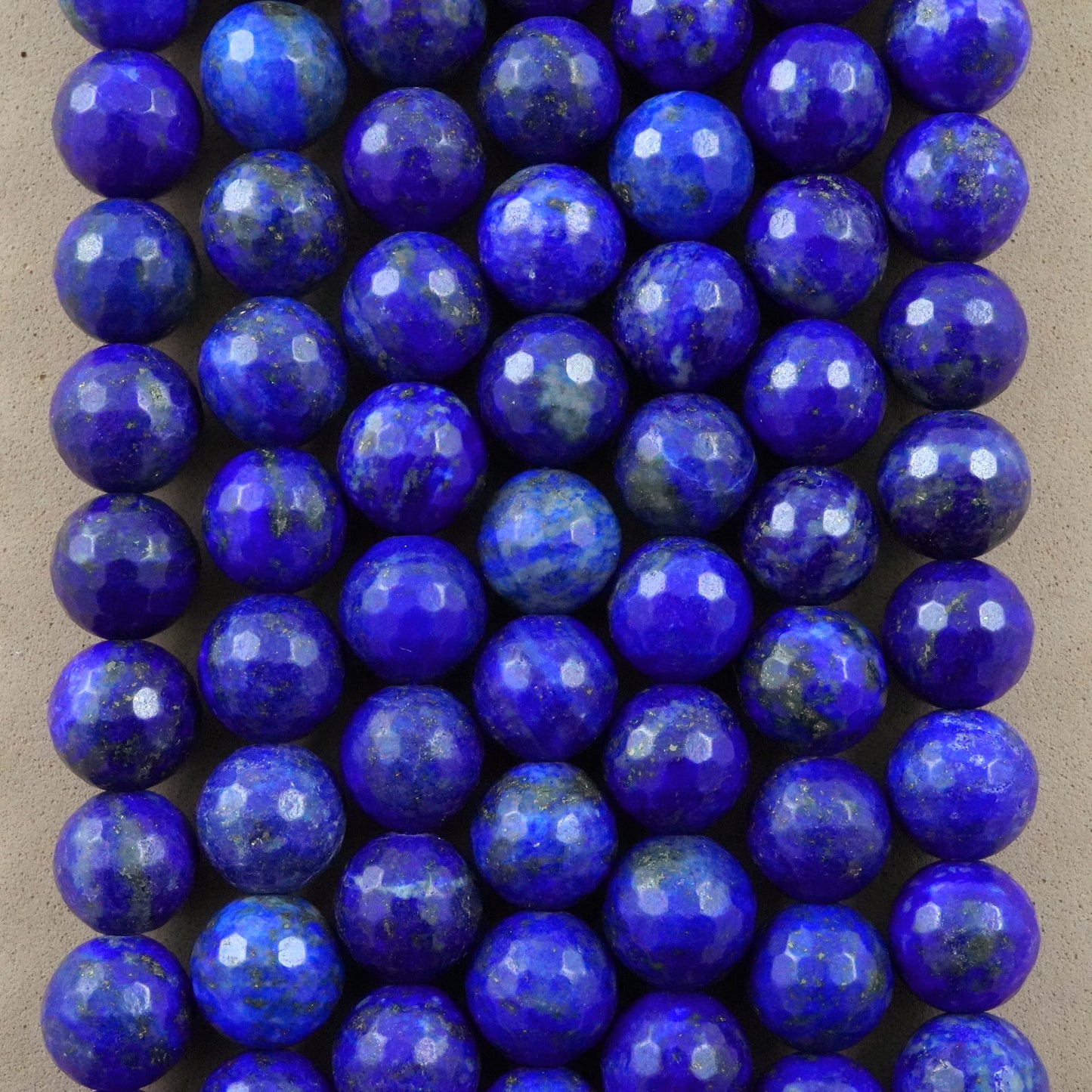 Lapis Lazuli (Round)(Faceted)(4mm)(6mm)(8mm)(10mm)(12mm)(16"Strand)