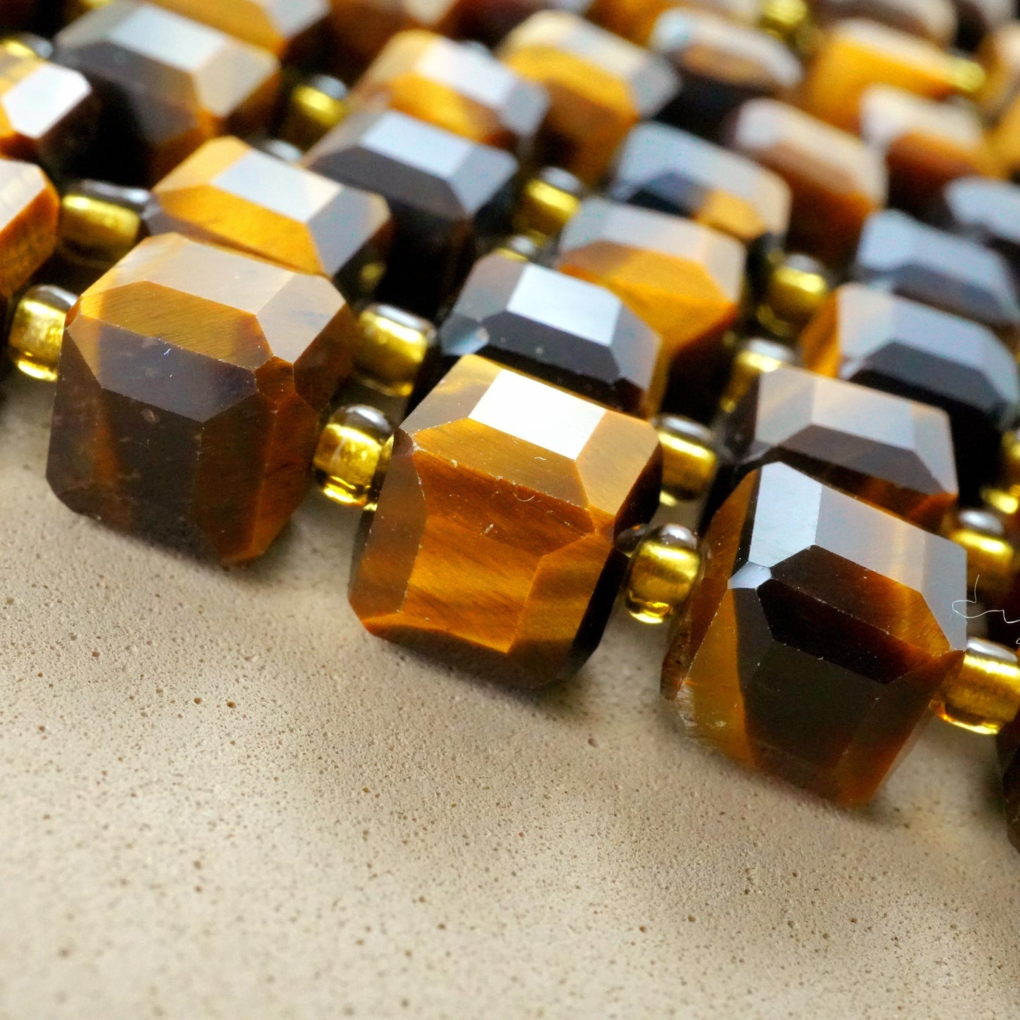 Tiger Eye (Cube)(Faceted)(8mm)(15"Strand)