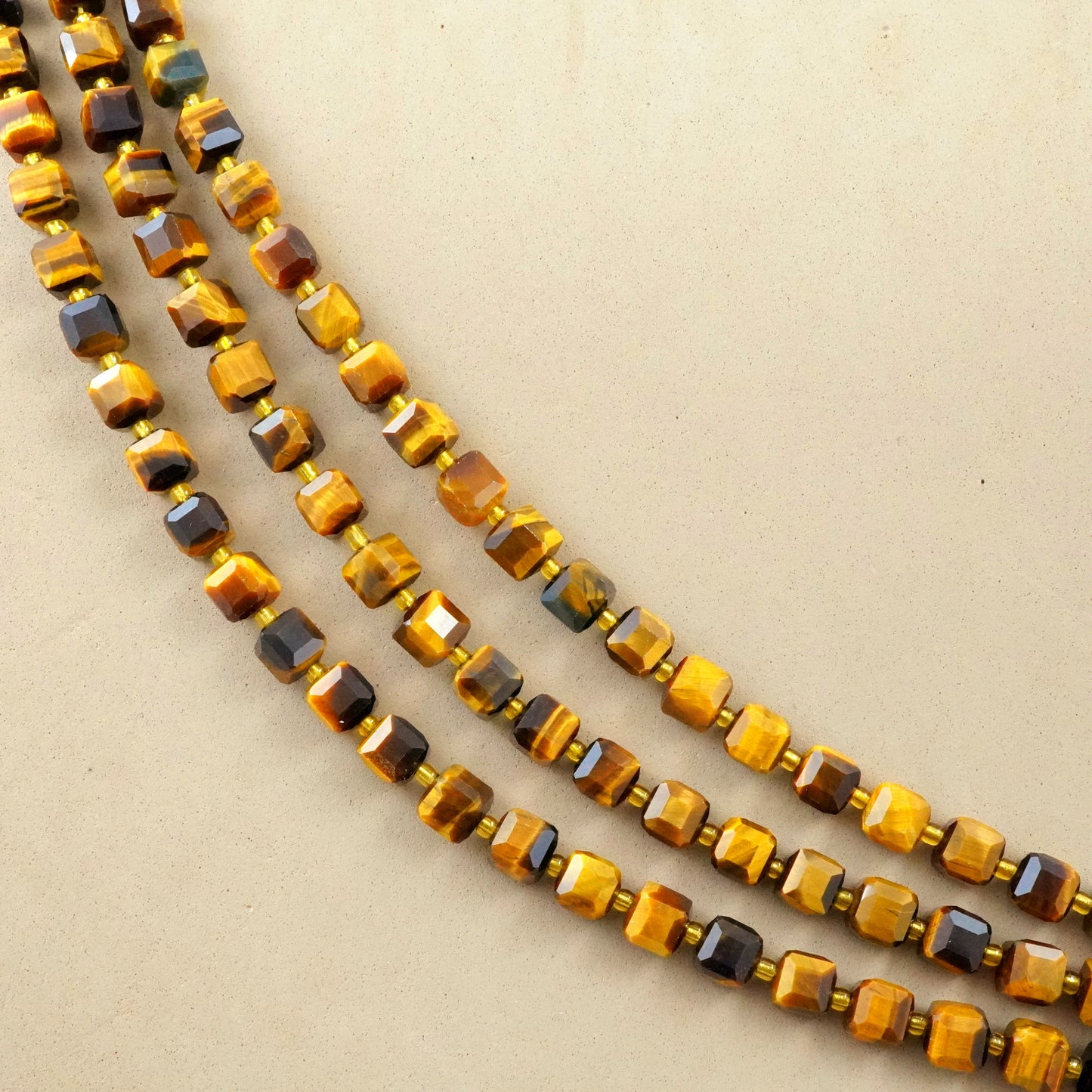 Tiger Eye (Cube)(Faceted)(8mm)(15"Strand)